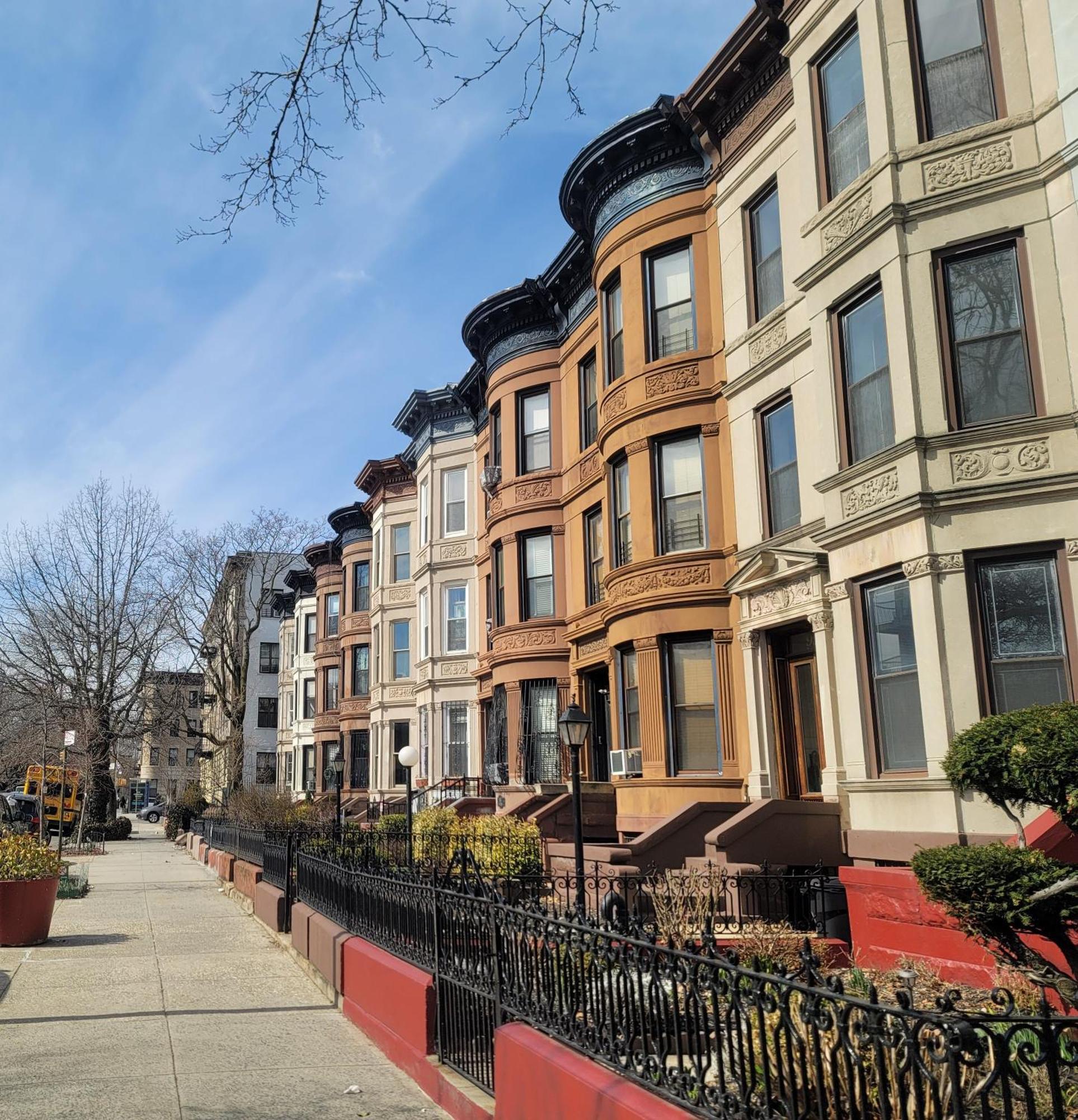 Stay In Historic Brooklyn Townhouse New York City Exterior photo